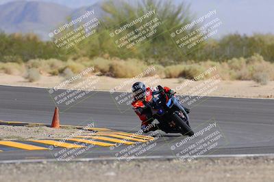 media/Oct-08-2022-SoCal Trackdays (Sat) [[1fc3beec89]]/Turn 10 (945am)/